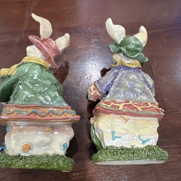 K's Collection Easter BUNNY/RABBIT Resin Figurine-Basket Roses/Spade/Water. Can2 - Picture 7 of 9